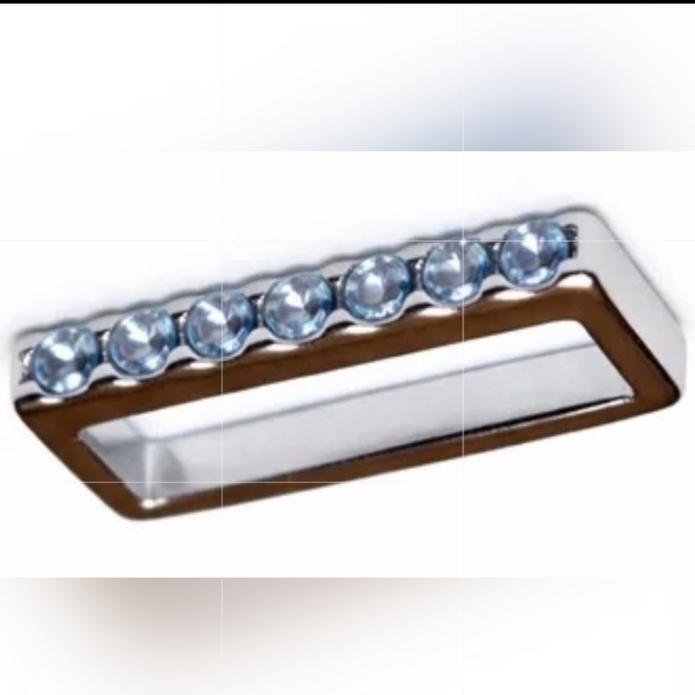 2/$6 KEEP Collective Birthstone Pave Silver Tone Bar Charm   ~ DECEMBER ~

NWT